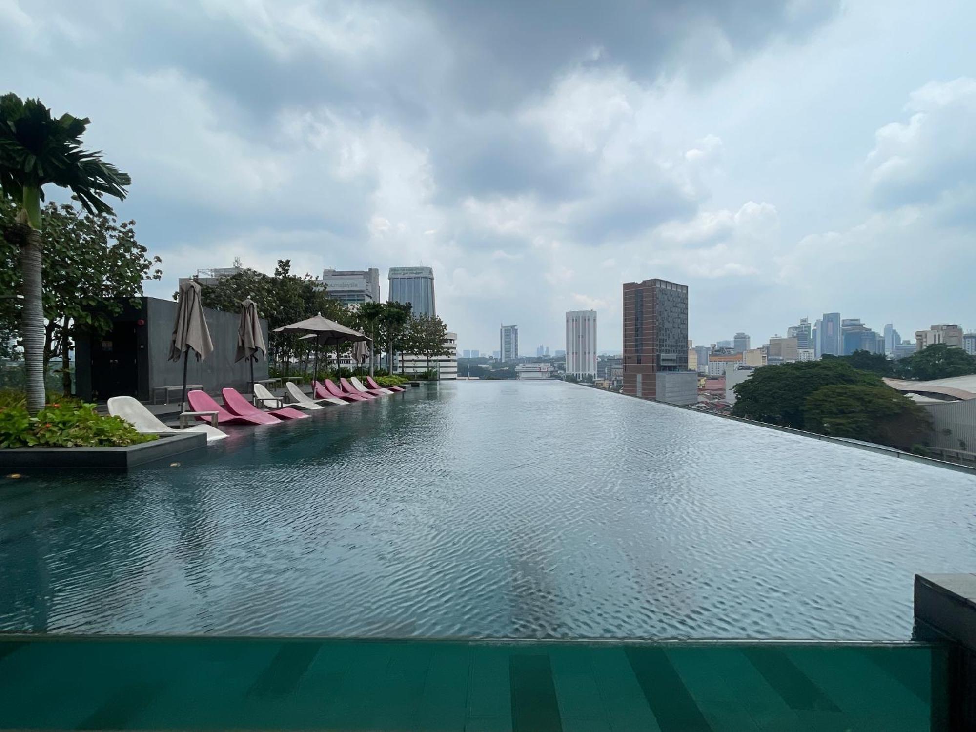 Opus Suite Kuala Lumpur 118 Tower View Esterno foto
